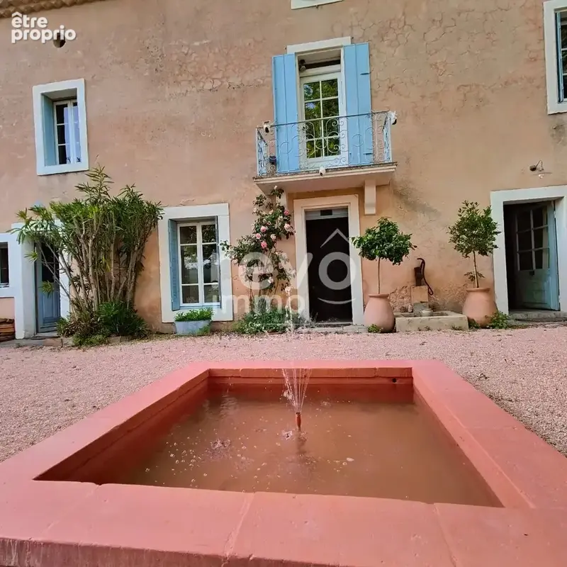 Mas de village de charme rénové avec goût ! - photo 4