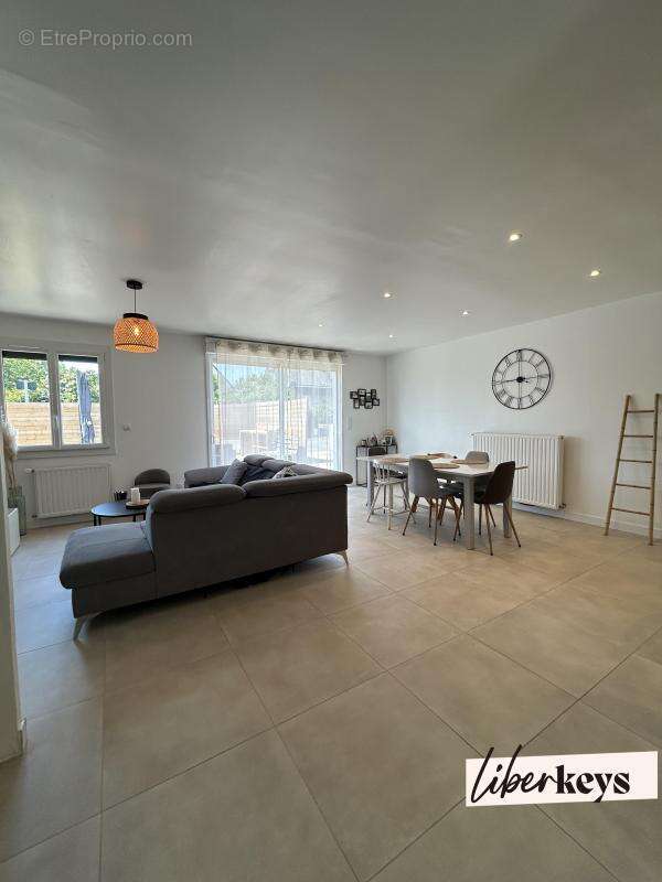 Ploemeur - proche bourg- maison t5 de plain-pied - photo 3