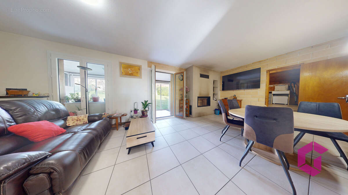 Aulhat flat maison 150m2 hab. sur terrain de 2100m2 et 2 garages - photo 4