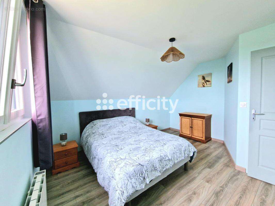 Maison à LA HAYE-DU-PUITS