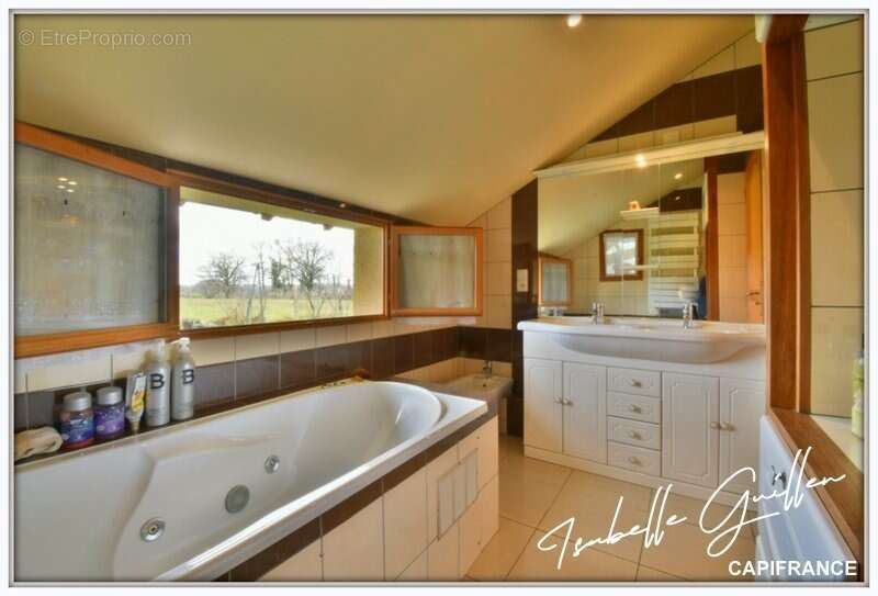 Maison à MONTIPOURET