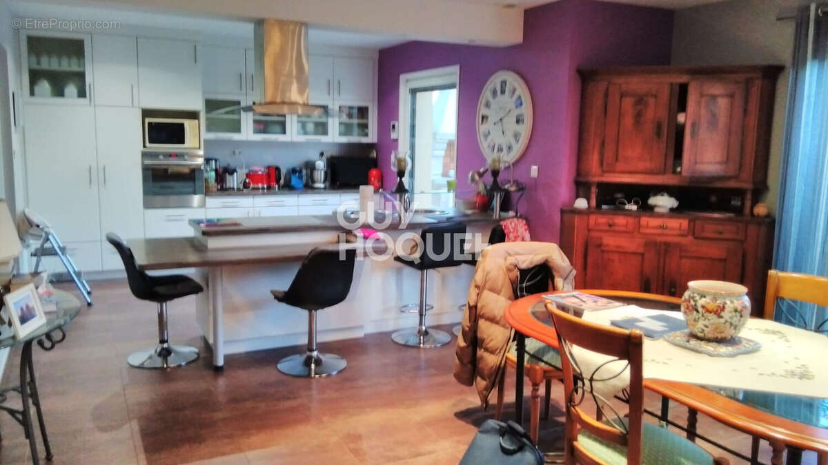 Maison à SAINT-ALLOUESTRE