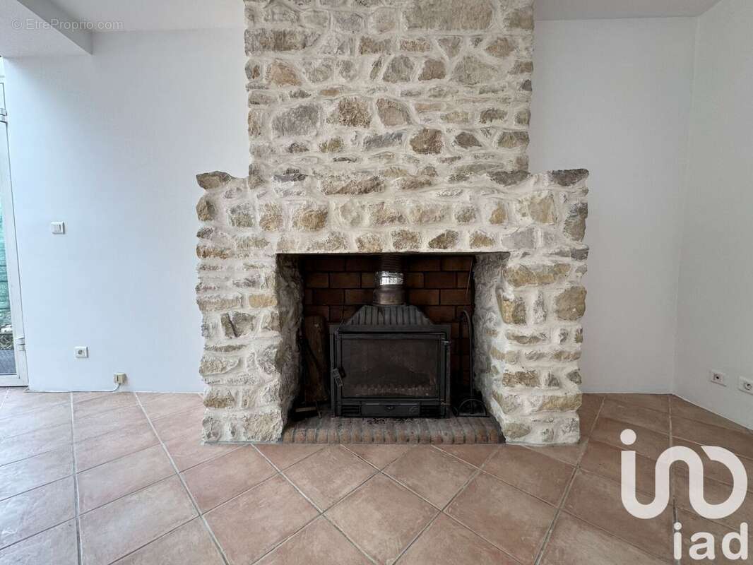 Photo 4 - Maison à LUSSAN