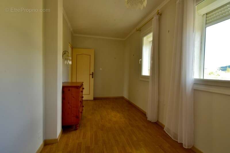 Maison à FONTVIEILLE