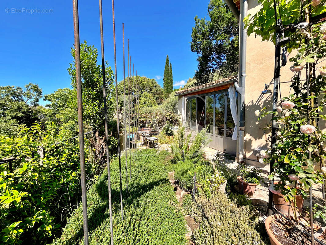 Maison à VAISON-LA-ROMAINE