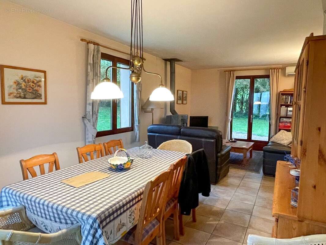 Maison à MARCILLAT-EN-COMBRAILLE