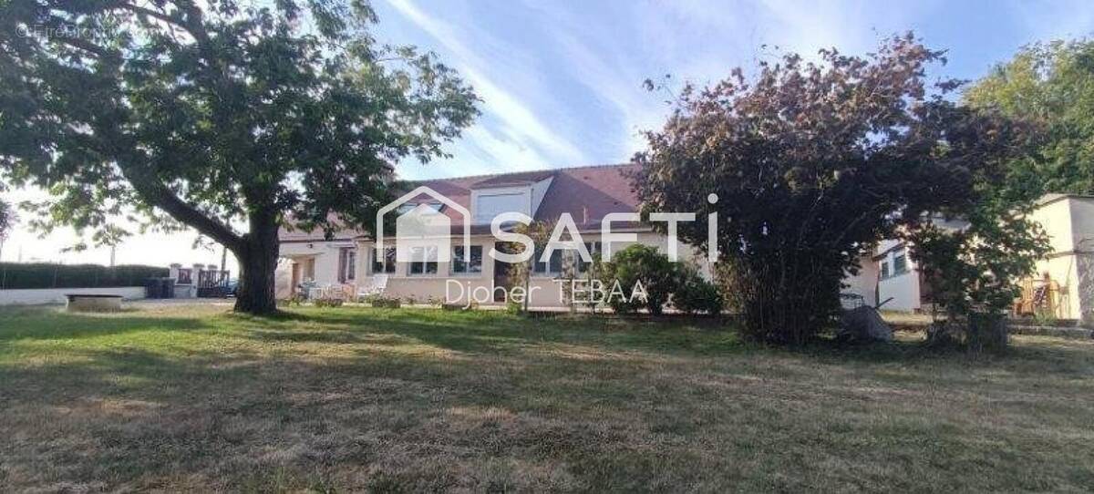 Photo 1 - Maison à LA LOUPE