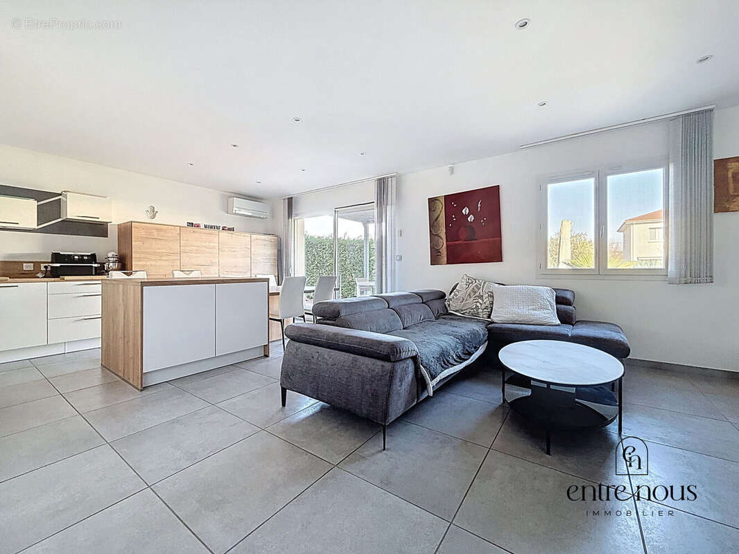 Photo 6 - Maison à SAINT-SAVIN