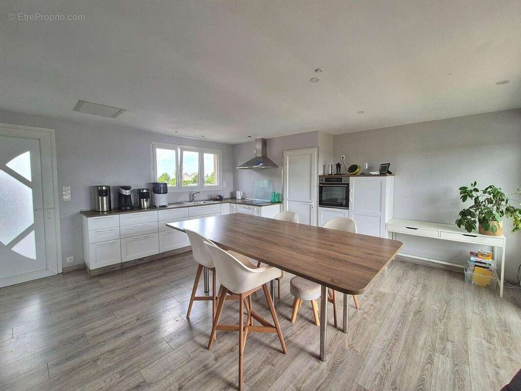 Maison 72 m² à Mousseaux-Neuville  - photo 2