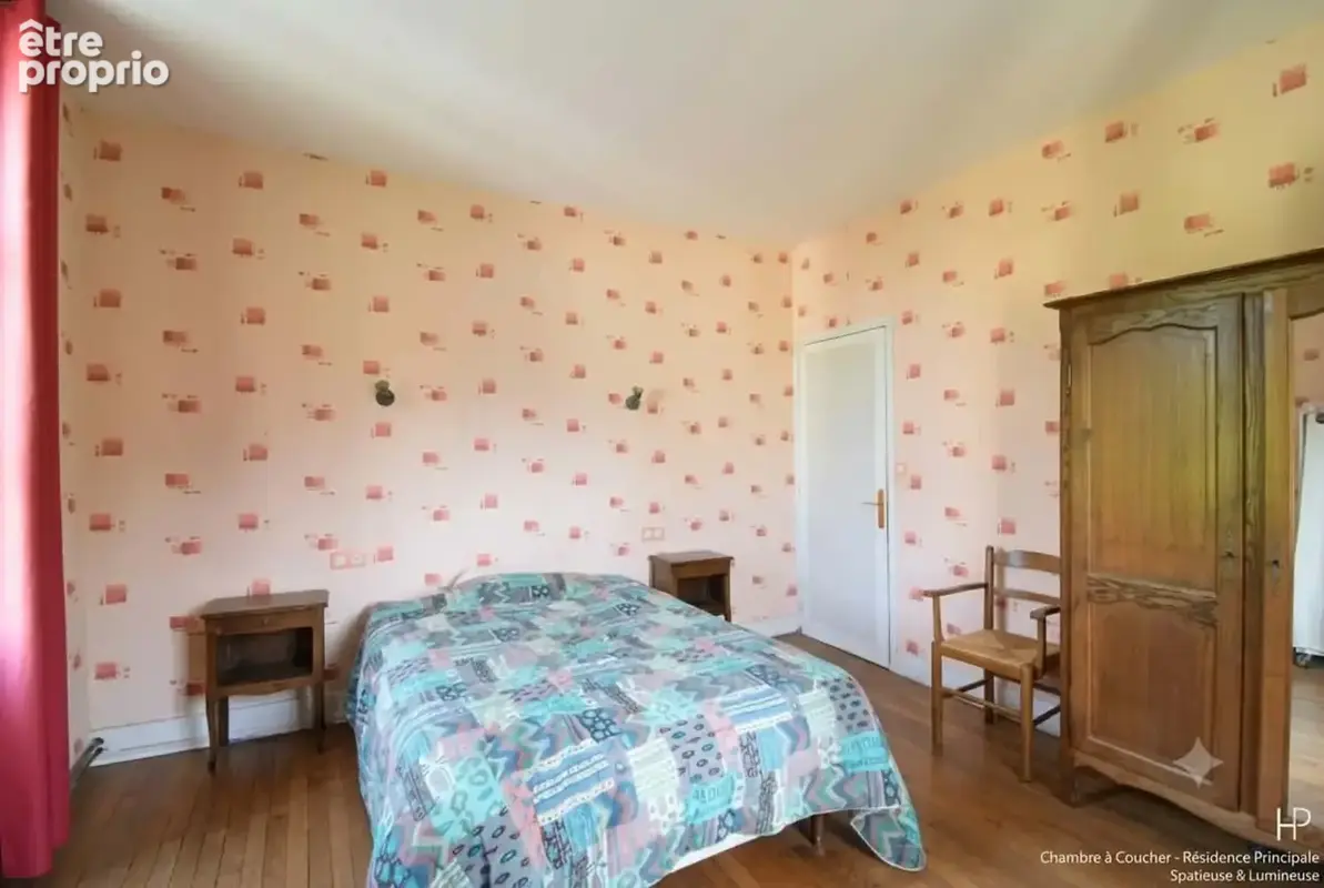 Maison de 128 m2 avec beaux volumes, jardin et dépendances - photo 5