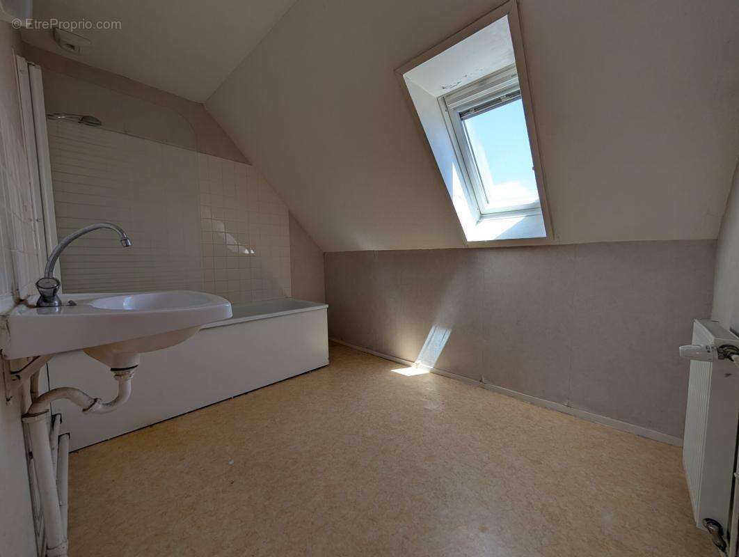 Maison à COMMENTRY
