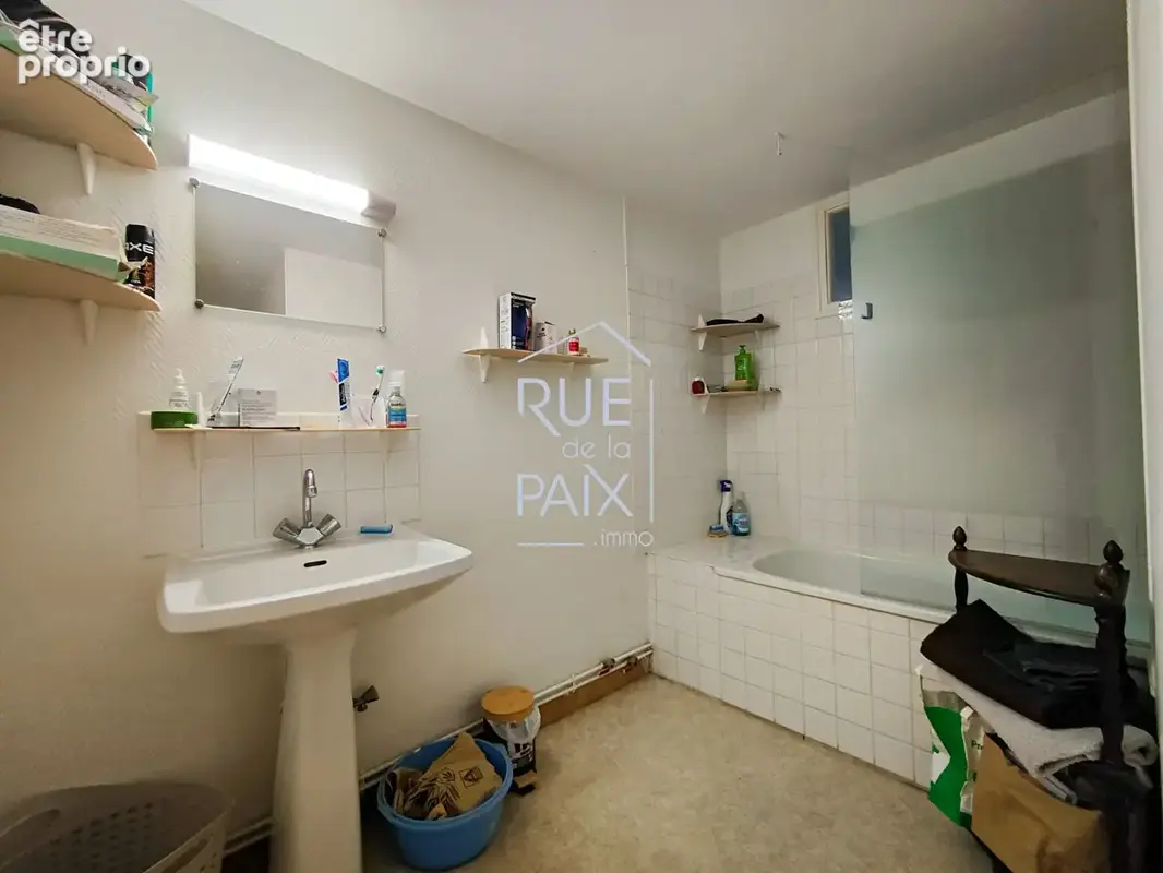 Immeuble Mirebeau 292 m2 - 7 logements + dépendances à aménager + stationnements - photo 15