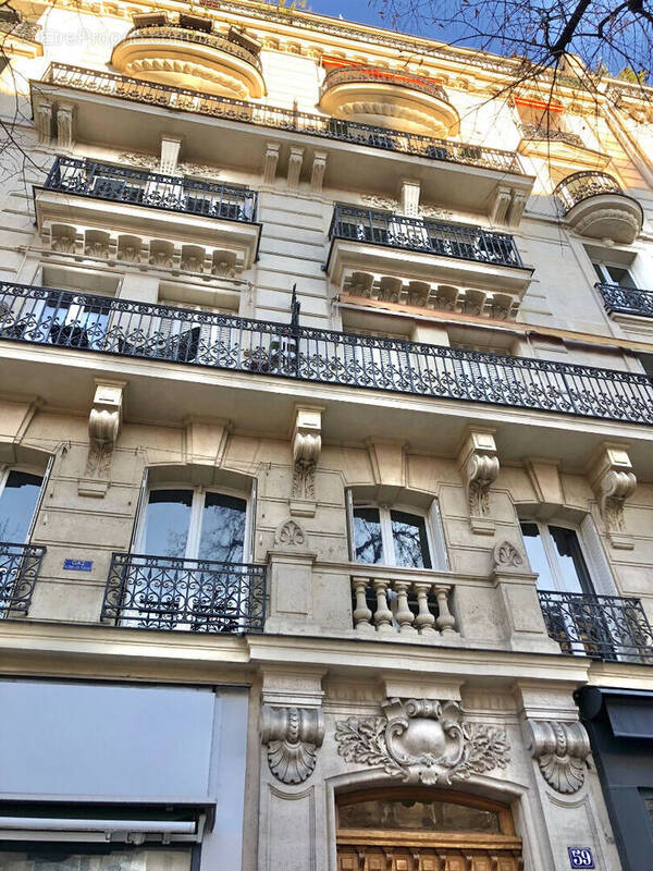 Appartement à PARIS-11E