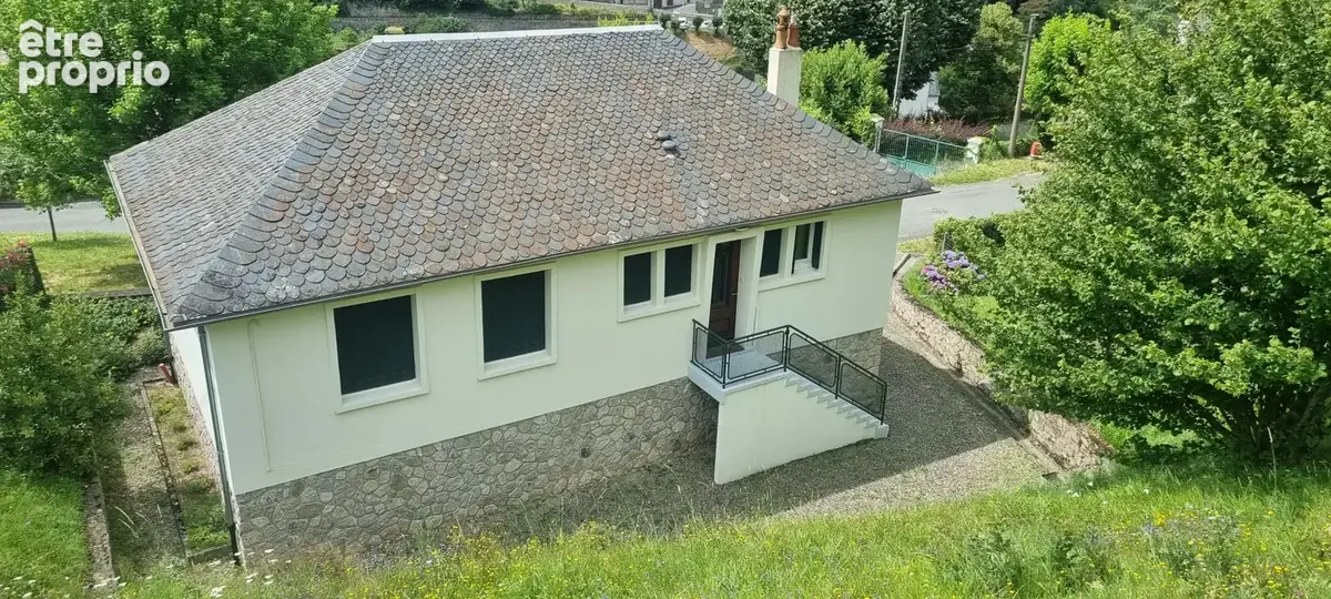 Maison à ENTRAYGUES-SUR-TRUYERE