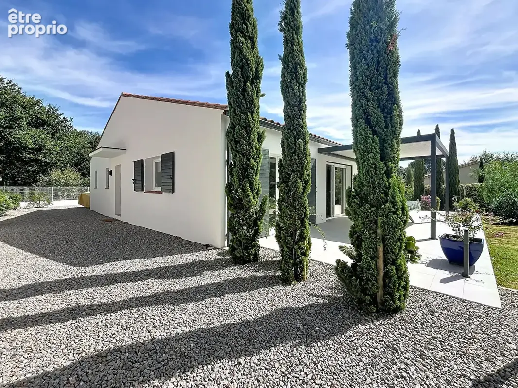 Maison à VILLELONGUE-DELS-MONTS