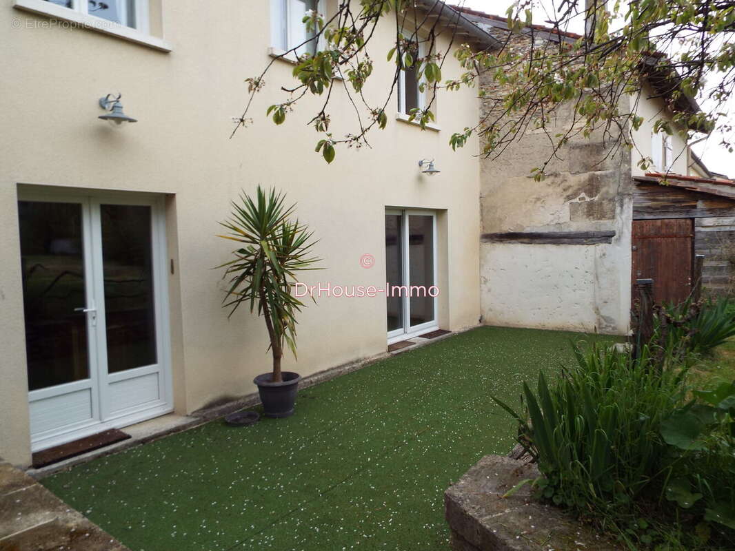 Maison 174 m² à Cognac  - photo 11