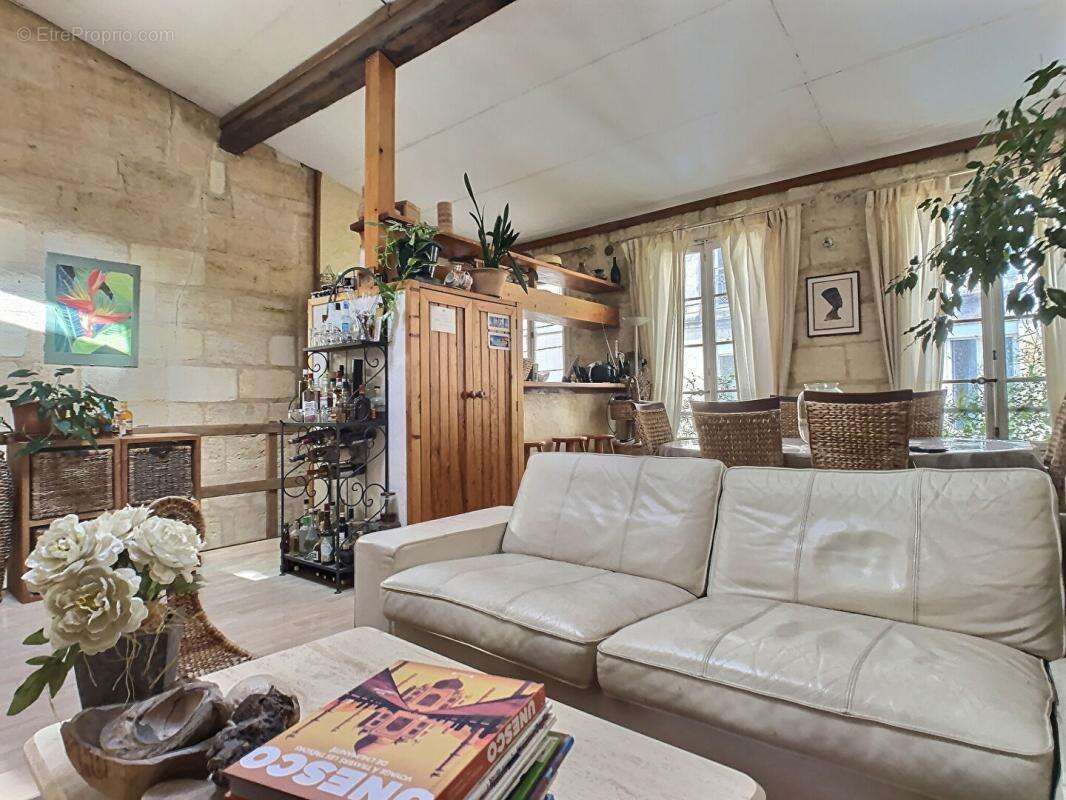 Appartement à BORDEAUX