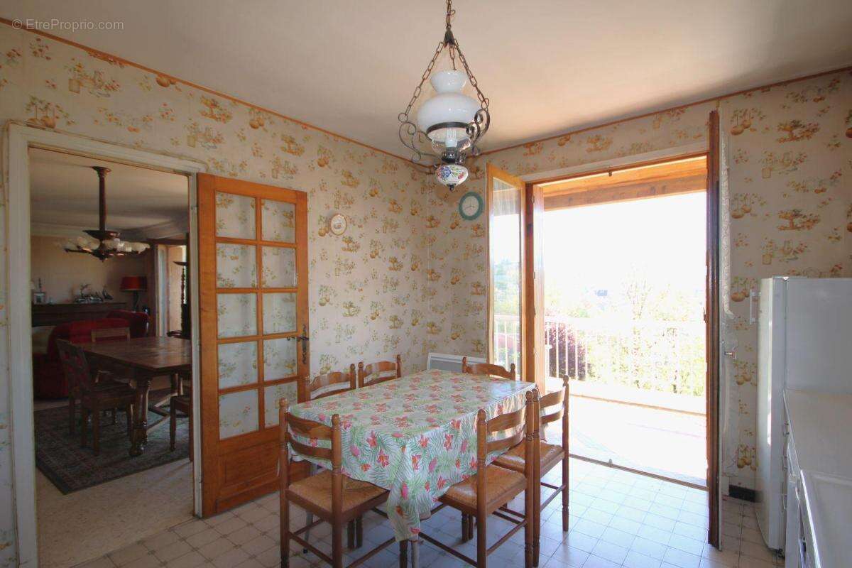 Maison à VILLEFRANCHE-DE-ROUERGUE