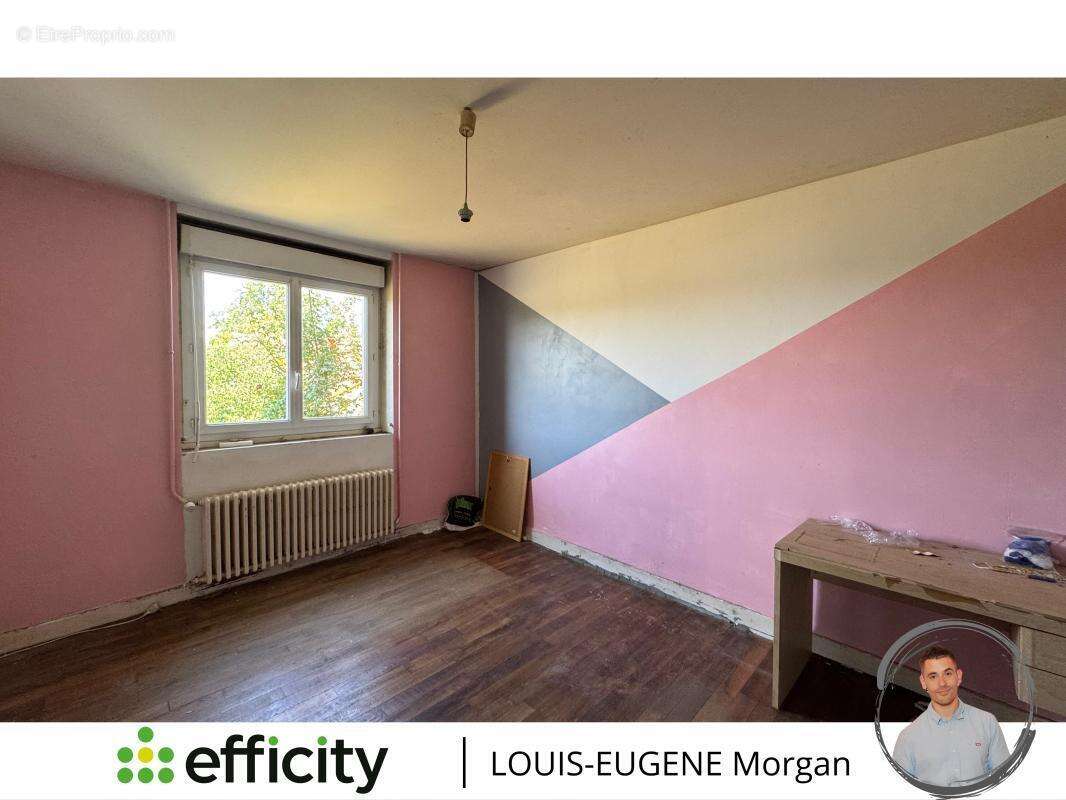 Maison à MAUPREVOIR