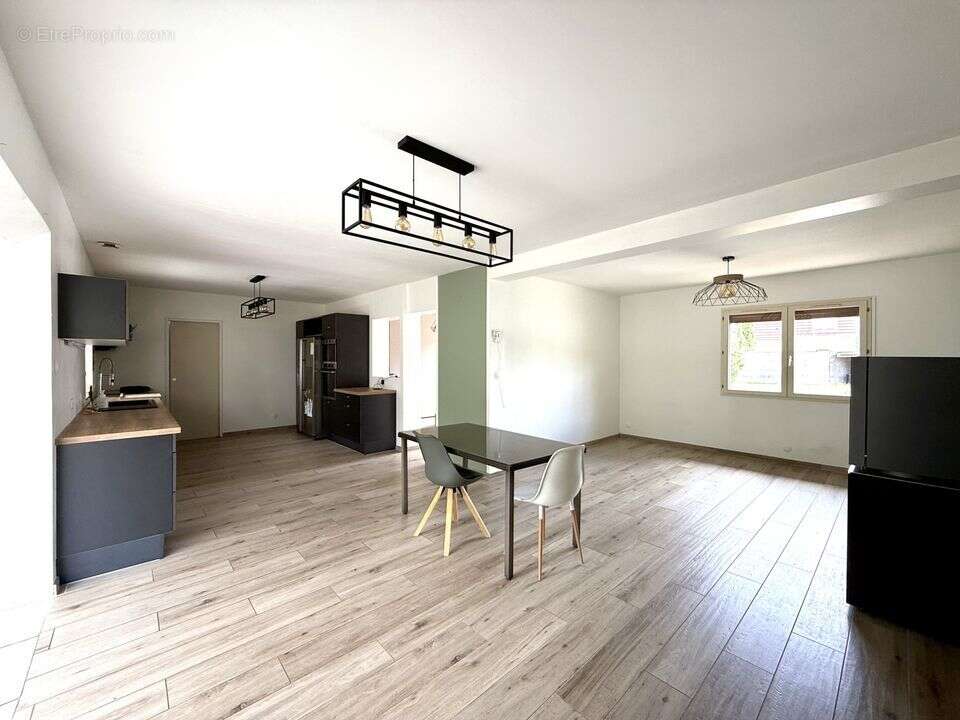 Maison à DONNEMARIE-DONTILLY