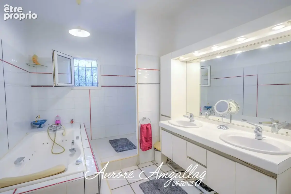 Gémenos – propriété de plain-pied avec piscine sur 4 000 m² de terrain - photo 13