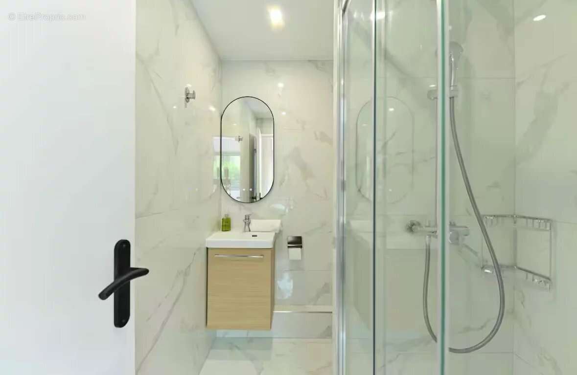 Commerce à PARIS-15E