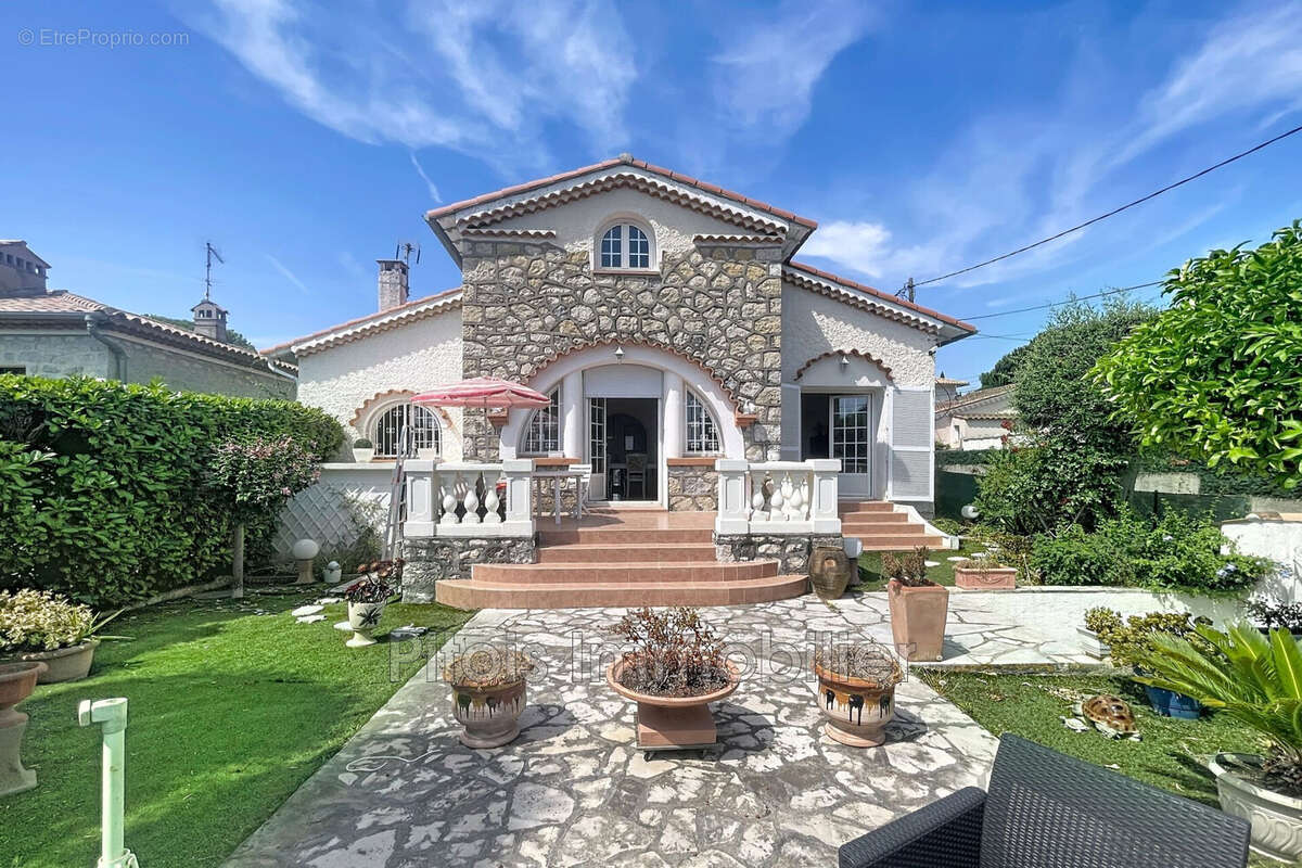 Maison à ANTIBES