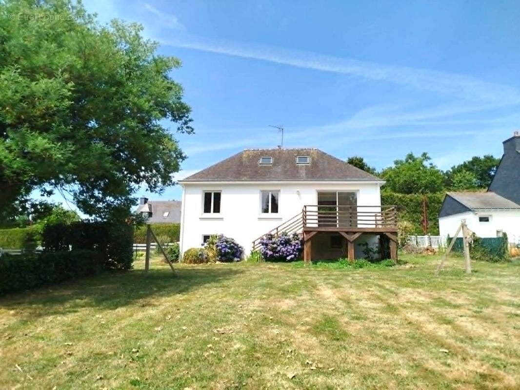 Maison à NEULLIAC