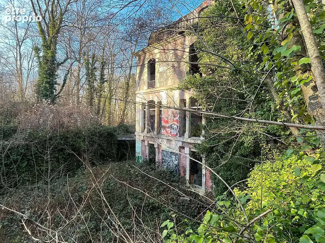 Terrain à SENLIS