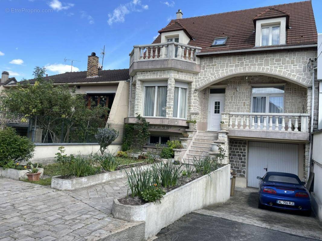 Maison à VITRY-SUR-SEINE