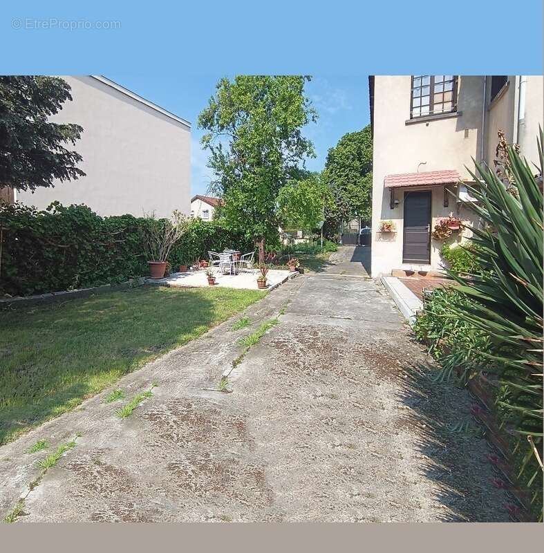 Maison à GARGES-LES-GONESSE