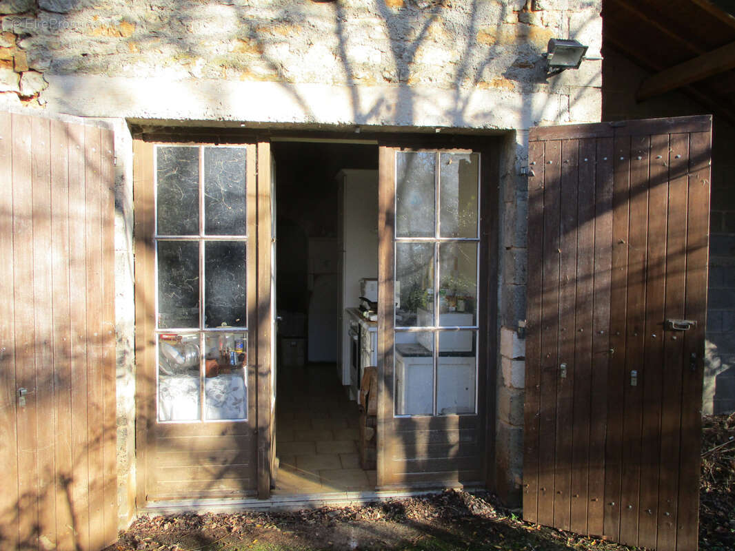 Maison à CEAUX-EN-COUHE