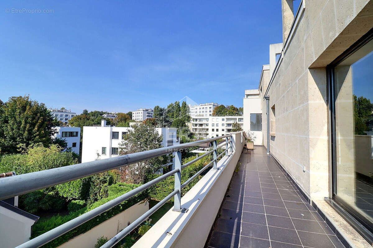 Appartement à GARCHES