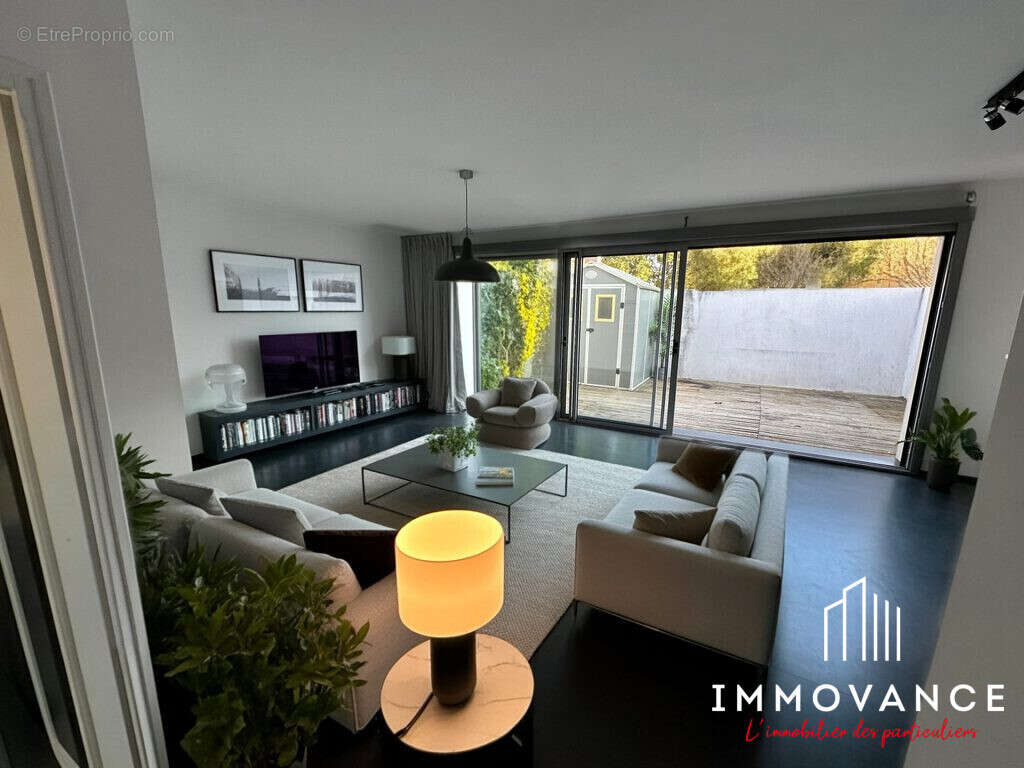 Appartement à LATTES