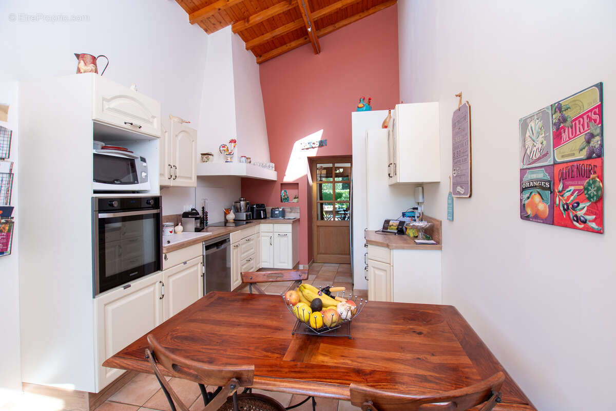Maison à SAINT-CLAR-DE-RIVIERE