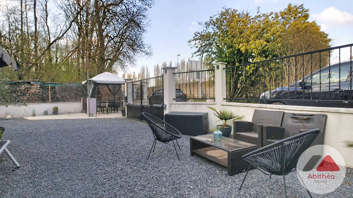 Maison à SAINT-ANDRE-LES-VERGERS