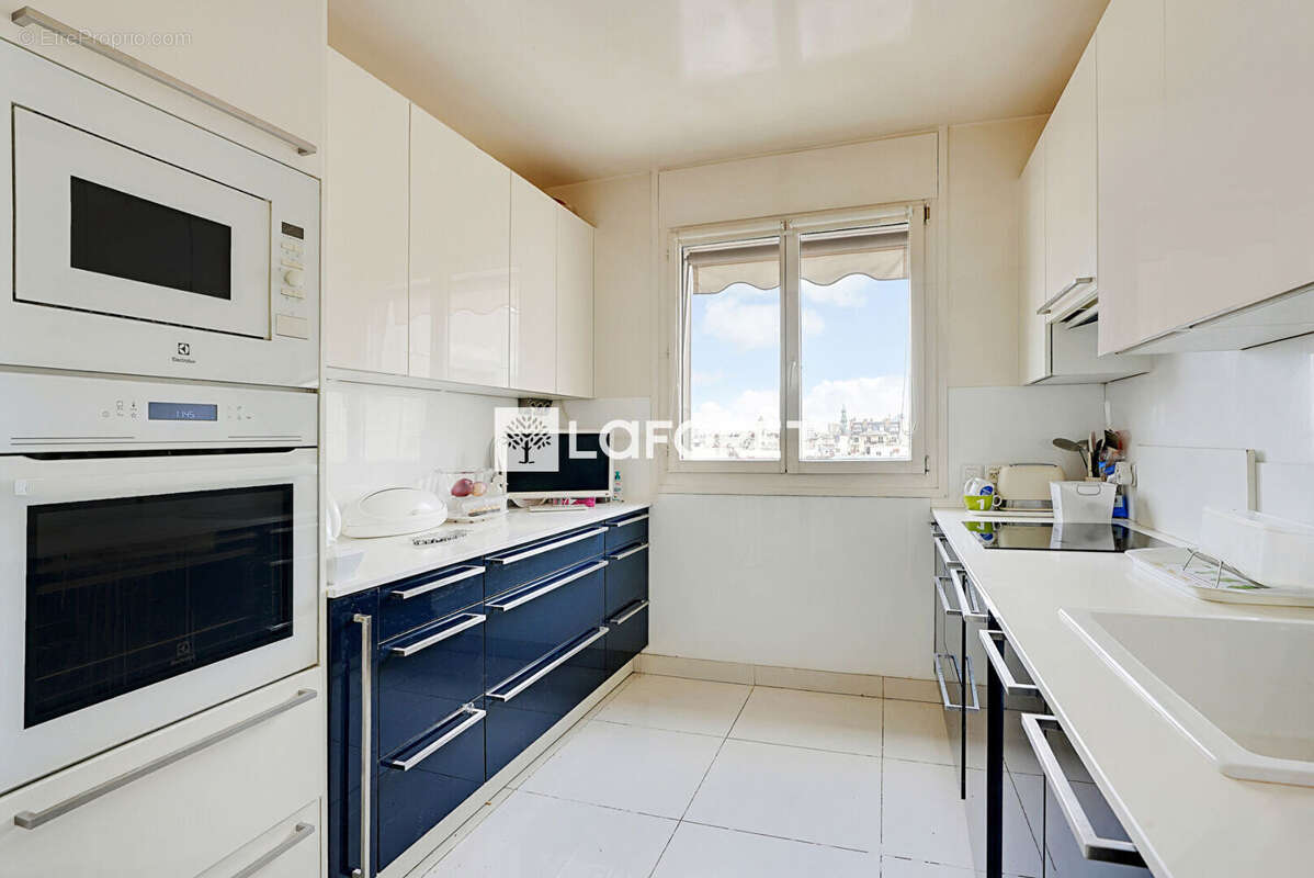 Appartement à LEVALLOIS-PERRET