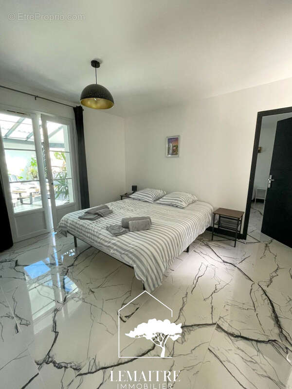 Maison à LES MATHES