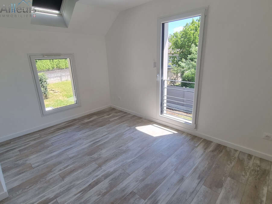 Maison à SAINT-JEOIRE-PRIEURE