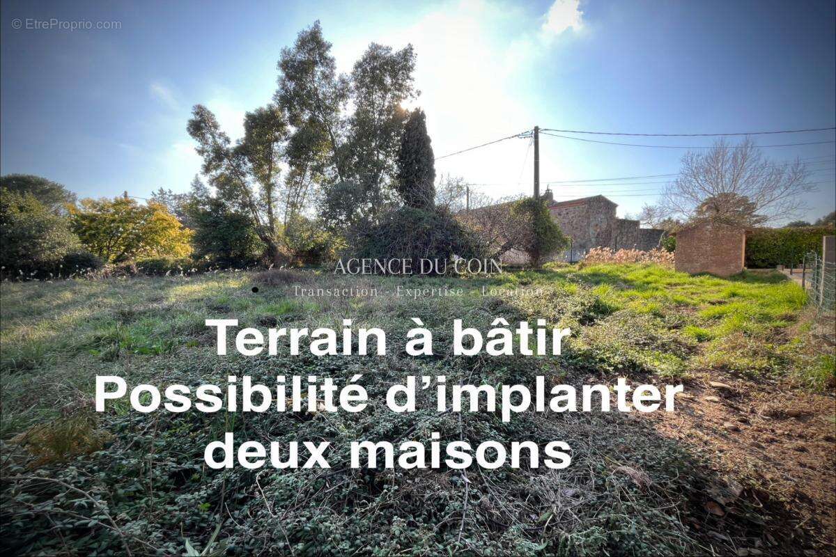 Terrain à LE MUY