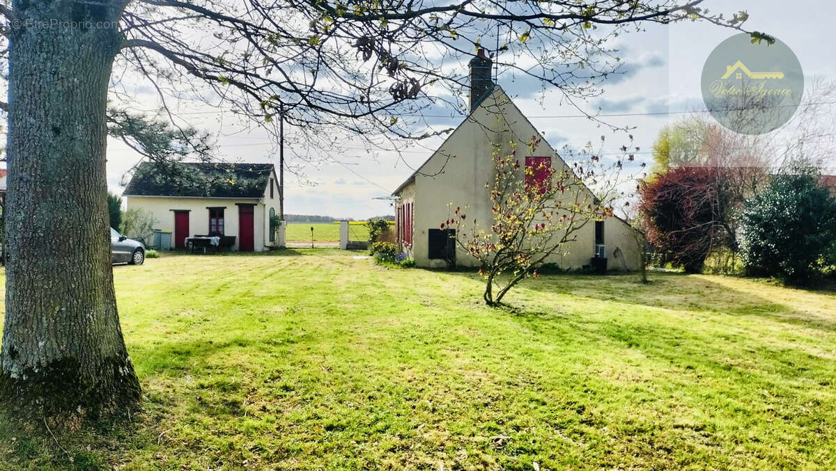 Maison à MONTACHER-VILLEGARDIN