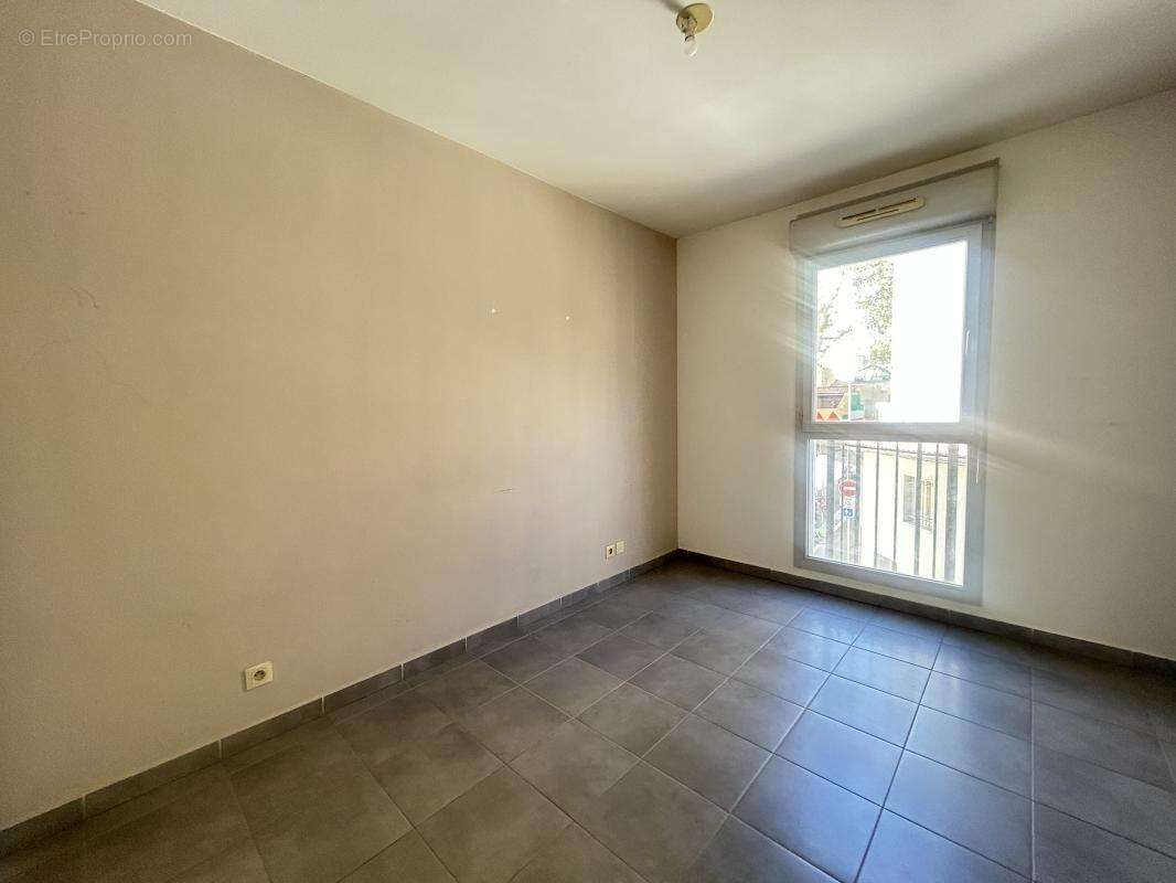 Appartement à MARSEILLE-2E