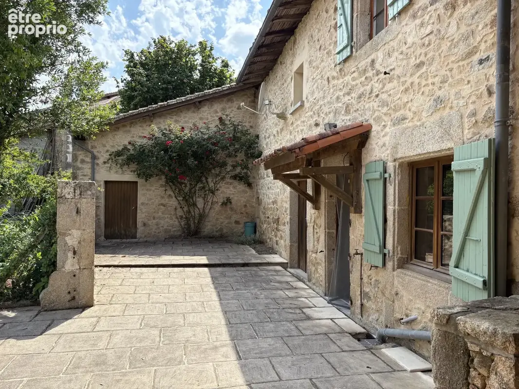 Saint-Mathieu : jolie maison du bourg de 3 pièces avec garage, terrasse et jardin clos - photo 19