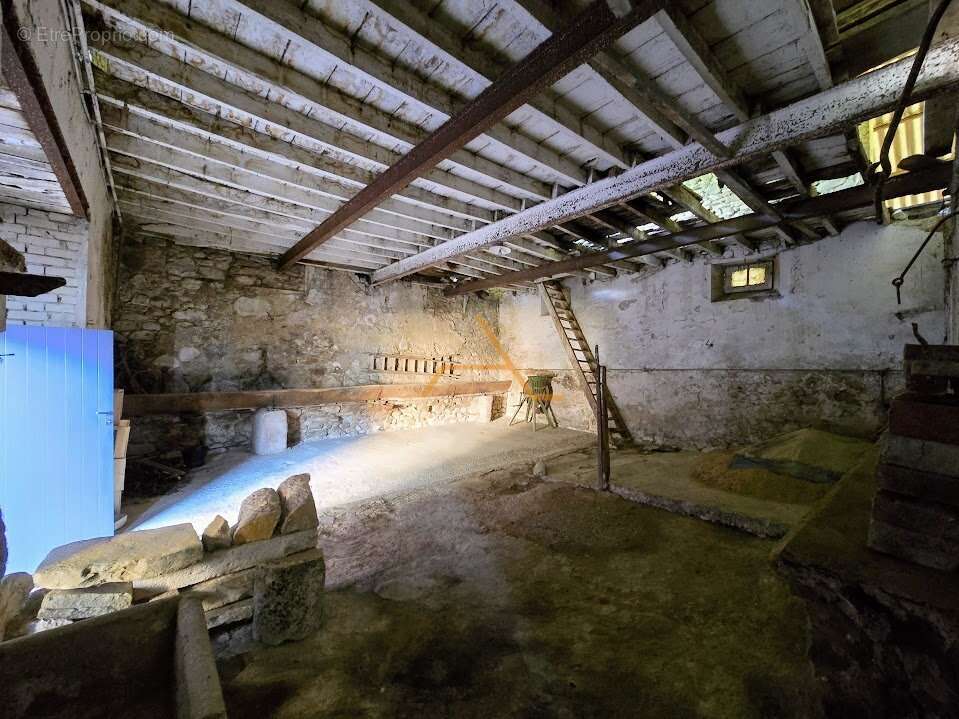 Maison à PONT-DE-BARRET