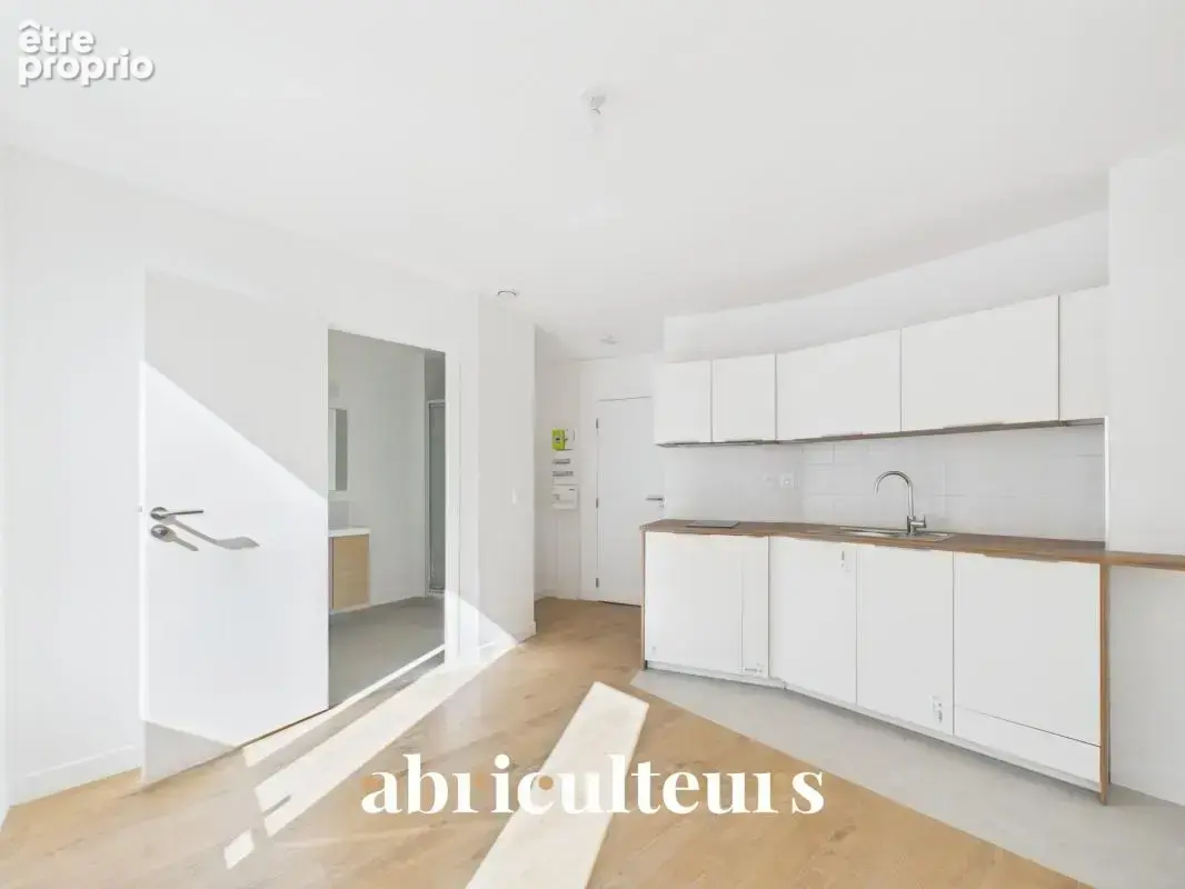 Bel appartement rénové et lumineux dans un quartier recherché du 18ème arrondissement - photo 3