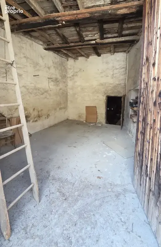 Garage en centre ville - Fort potentiel - photo 3
