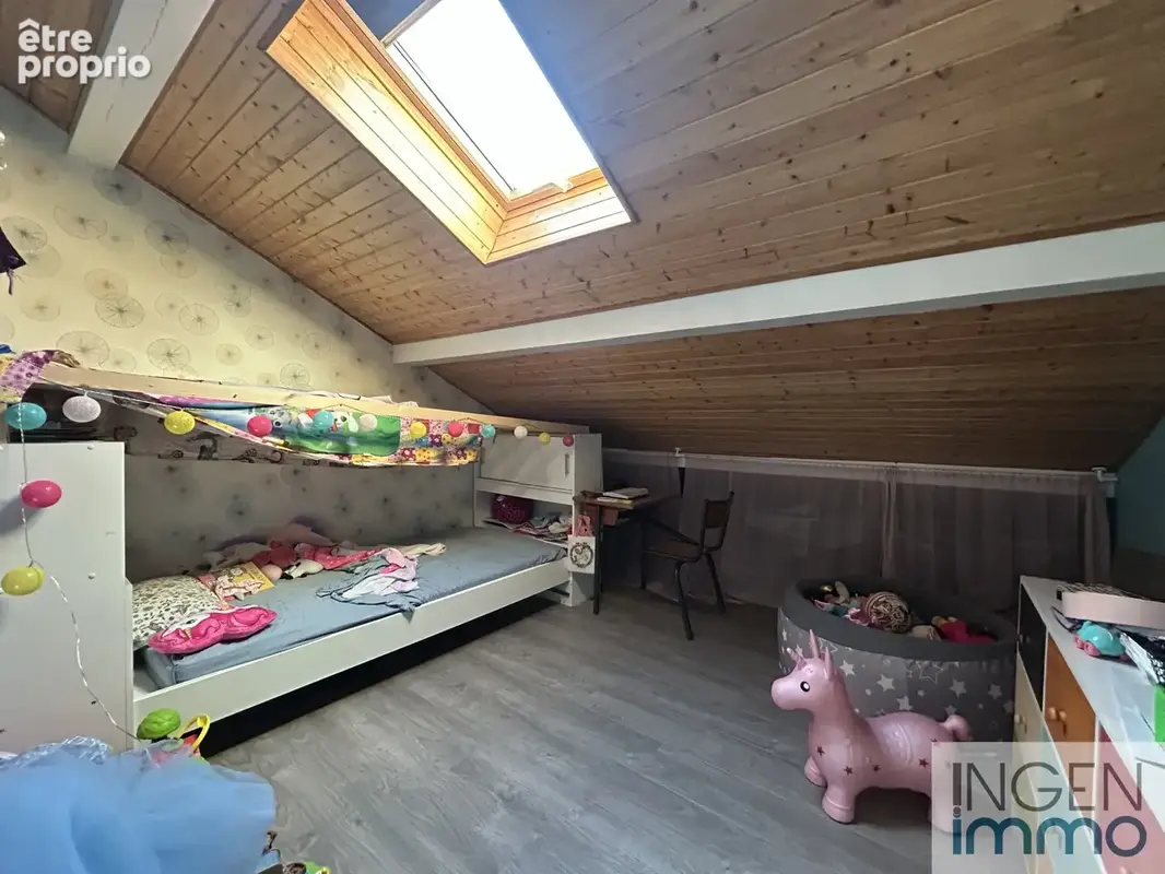 Maison avec piscine de type 5 commune de Groisy - photo 21