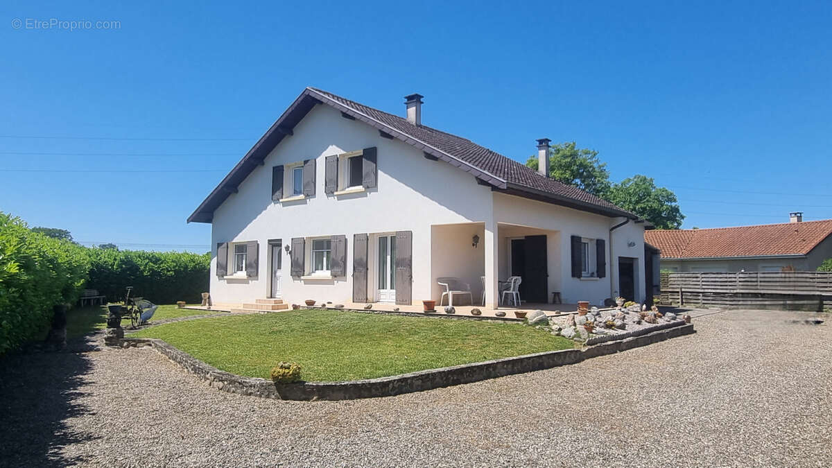 Maison à JUILLAN