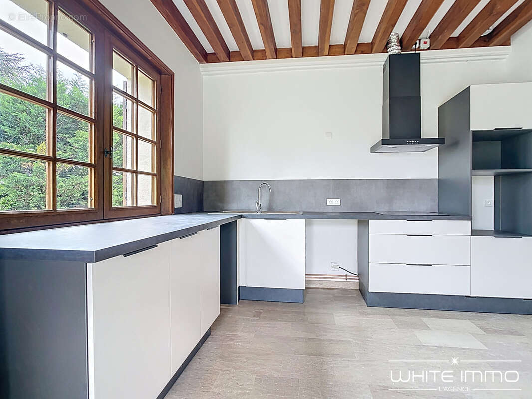 Maison à FRANCHEVILLE