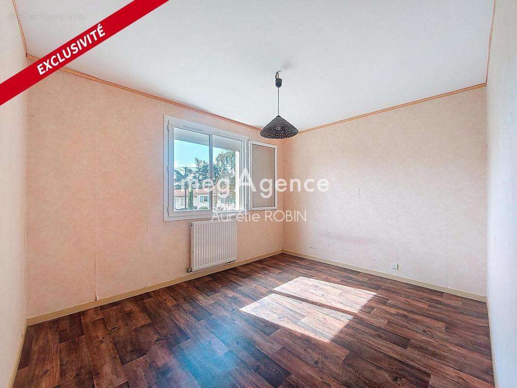 Maison à NUEIL-LES-AUBIERS